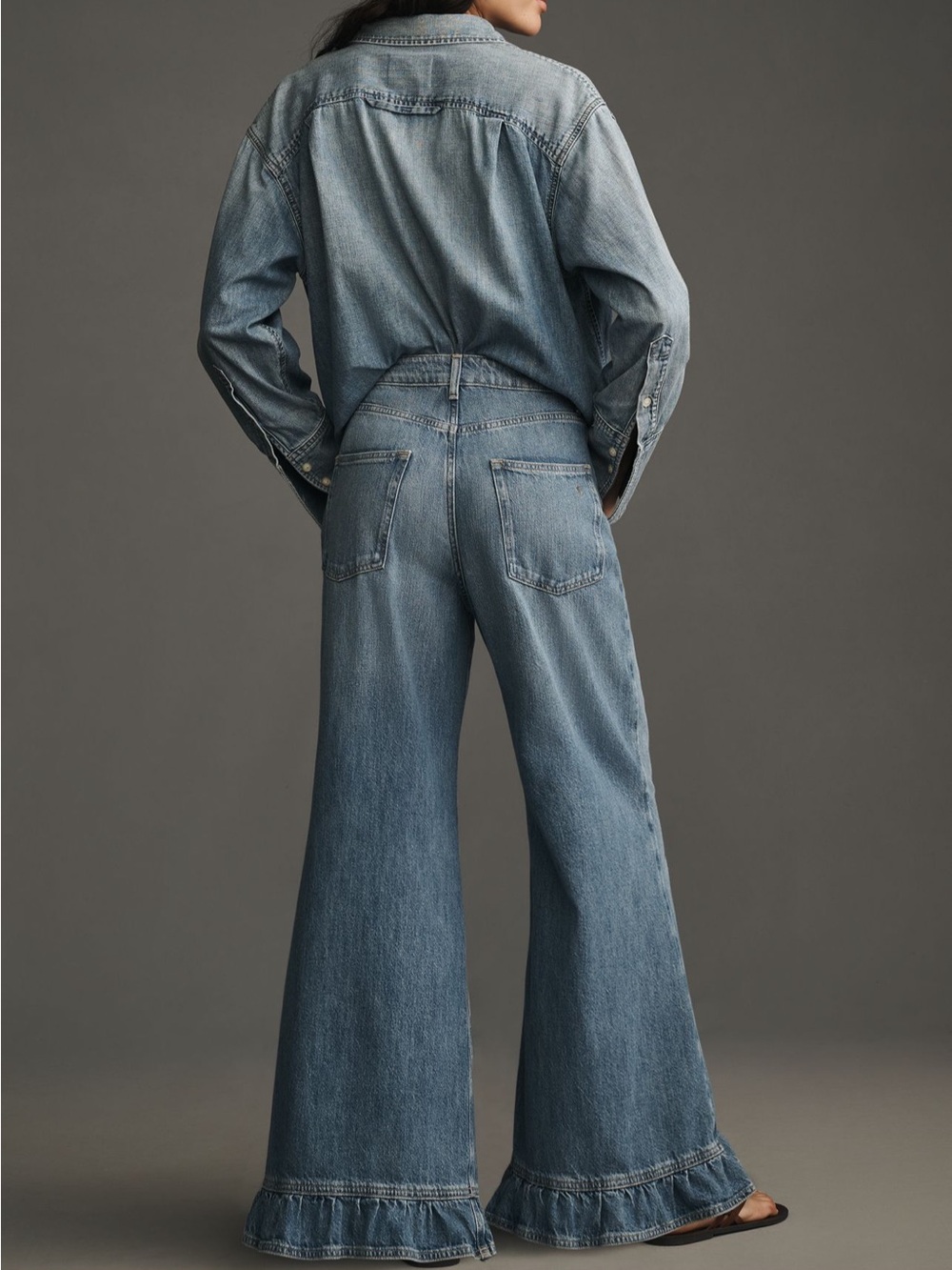 Pilcro Solene High Rise Wide Leg Ruffle
Flare Jeans - Picture 4 of 5